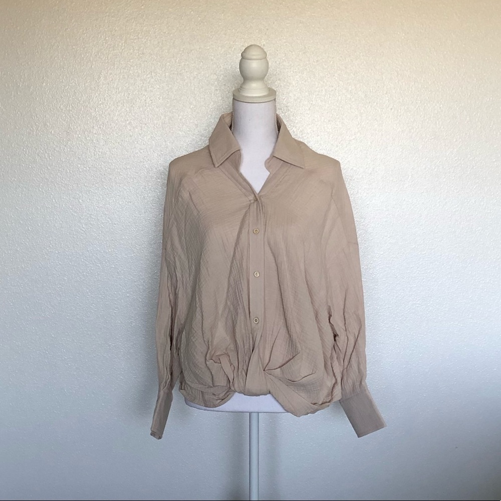 Mable Crossover Top in Beige